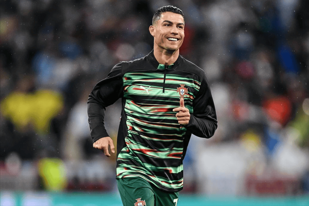 爱游戏体验-C罗击败老对手海港，晋级之路一路高歌！的简单介绍