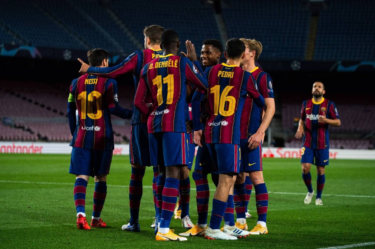 爱游戏官网-包含大比分获胜引发热议！，Ming在巴塞罗那比赛中晋级下一阶段全场沸腾不已的词条