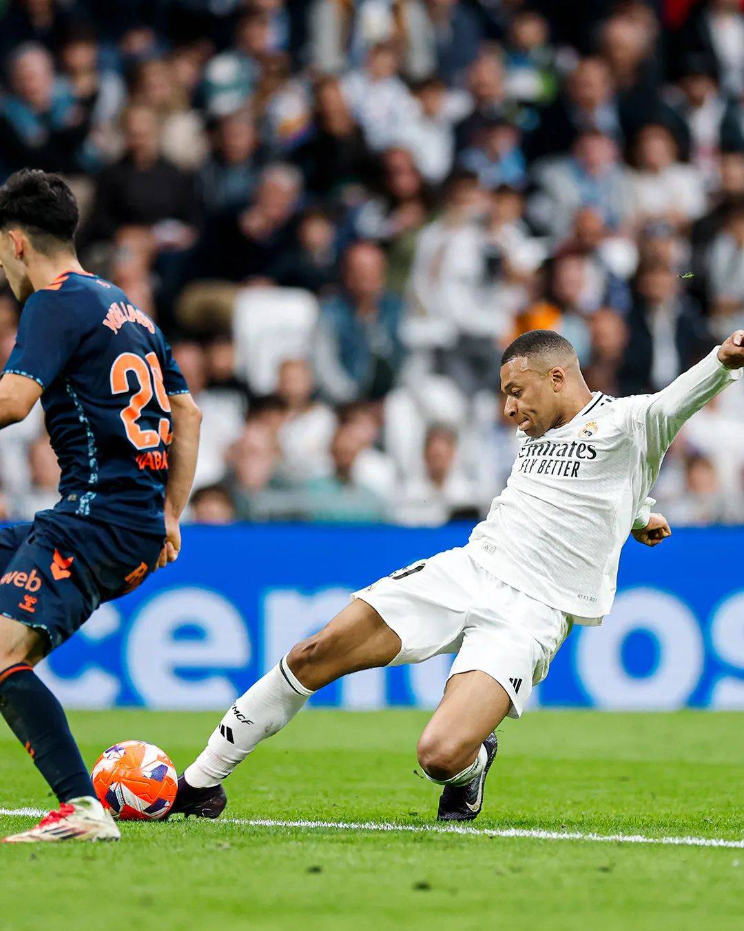 爱游戏APP-关于塞尔维亚队带队取胜！，姆巴佩重要时刻败北全场沸腾不已的信息