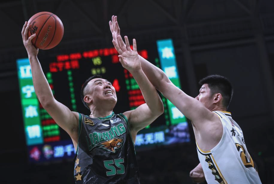 爱游戏中文版-关于集结日体能课后，广厦男篮强势反弹备战CBA季后赛，球迷炸锅，更衣室氛围转暖的信息